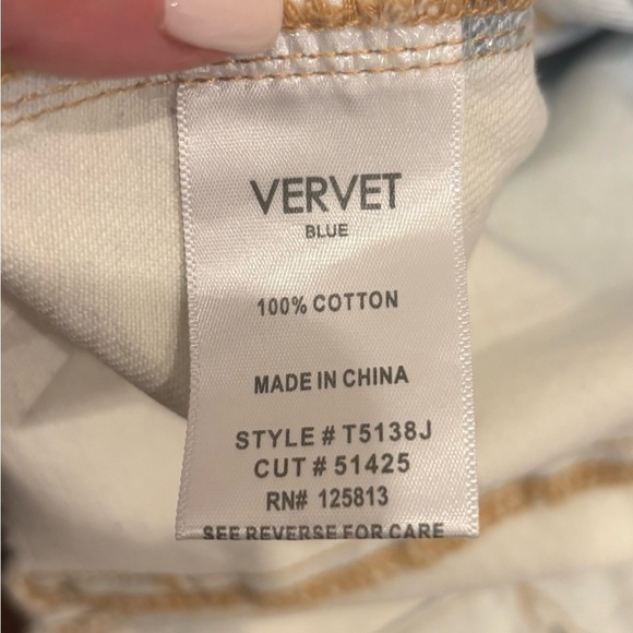 NWT Vervet women’s Denim Classic Fit Ombrè Distressed Jacket Sz Xs - Picture 5 of 5